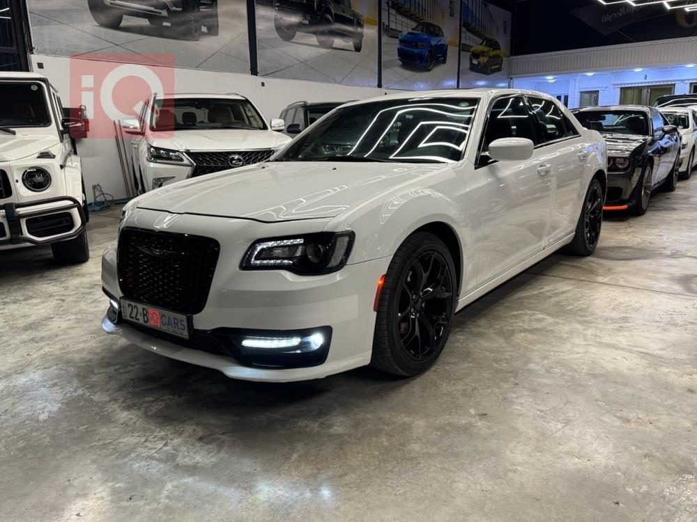 https://cdn.iqcars.io5071bc88-e28d-4366-9005-64f63357ca64_0.jpg